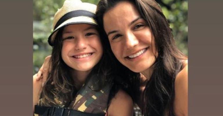 Como assim? Filha de Malvino Salvador surpreende ao mostrar semelhança com madrasta
