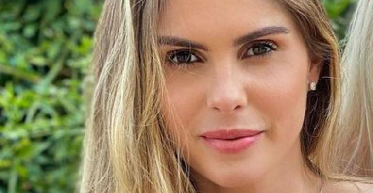 Bárbara Evans recebe abraço comovente de Monique Evans e feliz da vida se declara: “Te amo mãe”