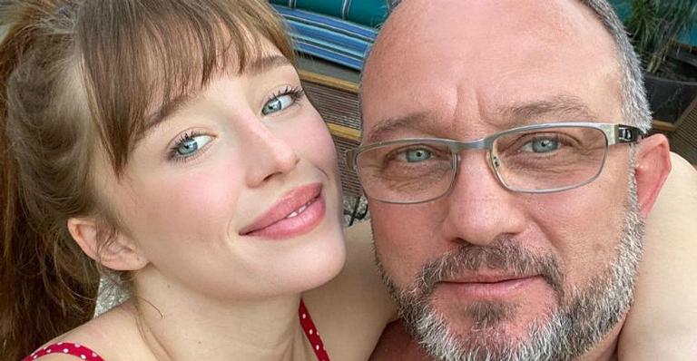Eita! Duda Reis surge belíssima em clique e pai desmerece relacionamento com Nego do Borel: “Noivo idiota”