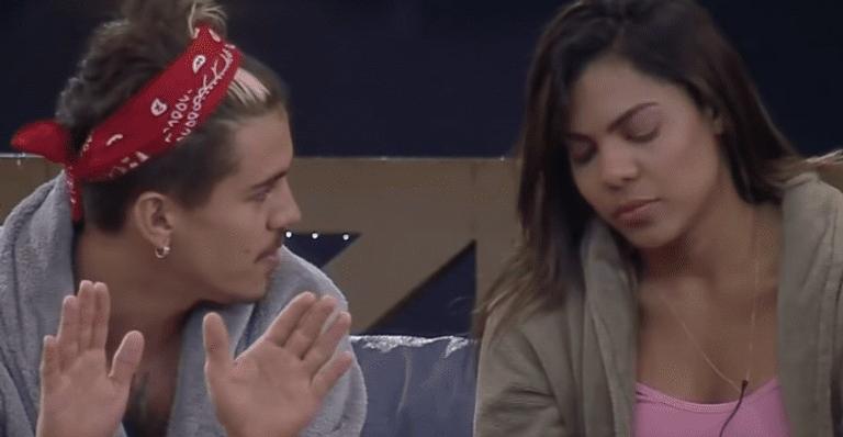 A Fazenda: Tays coloca um fim no relacionamento com Biel: “Não quero olhar na cara”