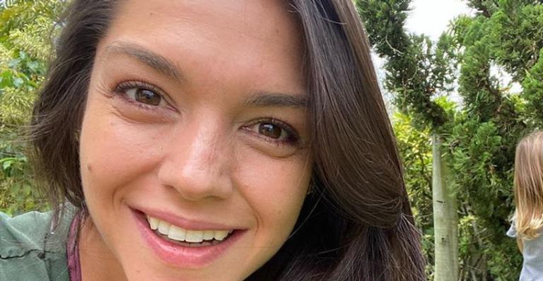 Fofura! Thais Fersoza ganha presentinho especial dos herdeiros e destaca gesto: ”Sutileza”