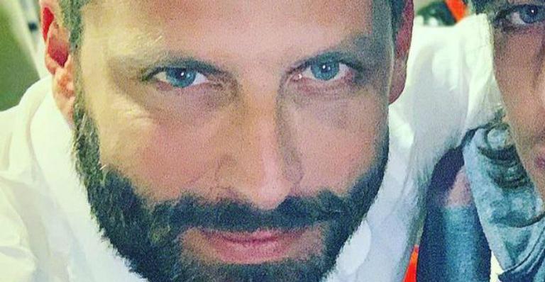 Henri Castelli divide sequência de imagens do crescimento do primogênito e celebra: “Você foi o melhor sonho”
