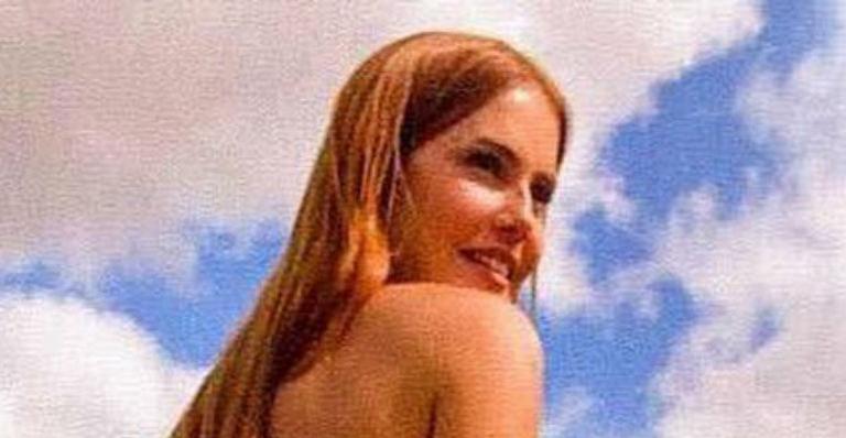Em clique ousado, Deborah Secco surpreende ao ser fotografada pelo maridão: “Babo em você”