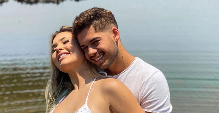De biquíni, Virginia Fonseca exibe barriguinha de gravidez e intriga fãs: ”Desse tamanho?”