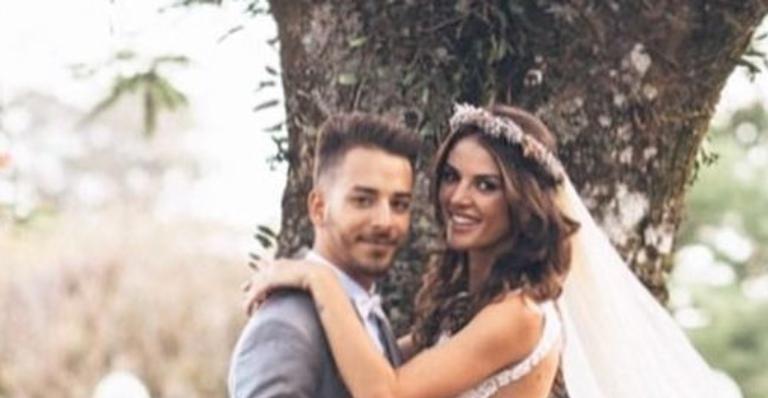 Junior Lima e Monica Benini celebram seis anos de casamento: ”Que sejamos sempre harmonia”