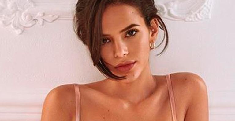 Bruna Marquezine arrasa em campanha de lingerie e mostra curvas: “Patroa”