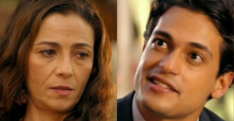 Flor do Caribe: Hélio surpreende Bibiana na frente de amigo de trabalho