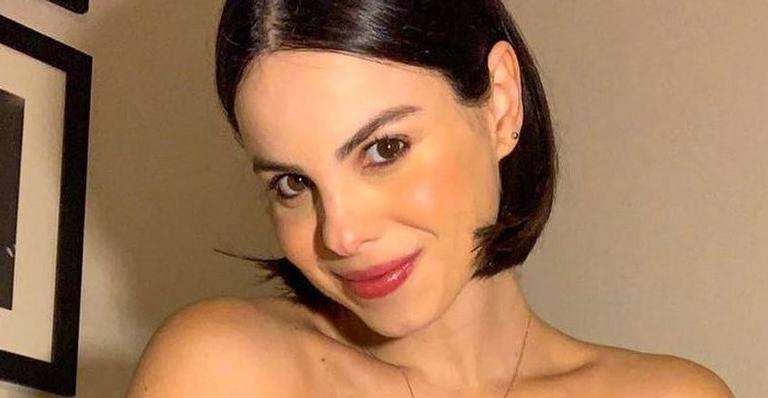 Na reta final da gravidez, Sthefany Brito brinca com o nascimento: “Não quer sair”