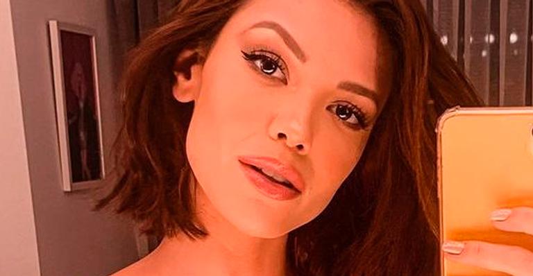 De lingerie, Vitória Strada exibe decote generoso e cinturinha de pilão: “Linda como sempre”
