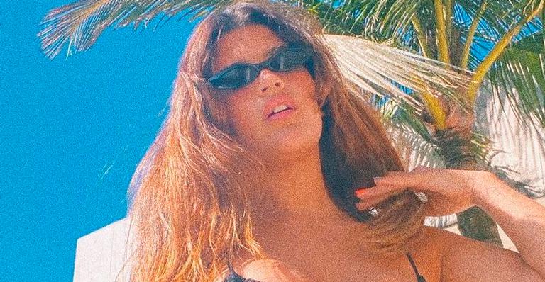 Filha de Flávia Alessandra, Giulia Costa aparece com biquíni cavadíssimo e barriga trincada: “Coisa mais linda”