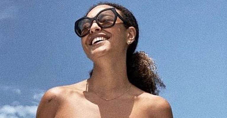 Aos 36 anos, Sheron Menezzes posa deslumbrante com biquíni micro em iate de luxo: “Perfeição existe”