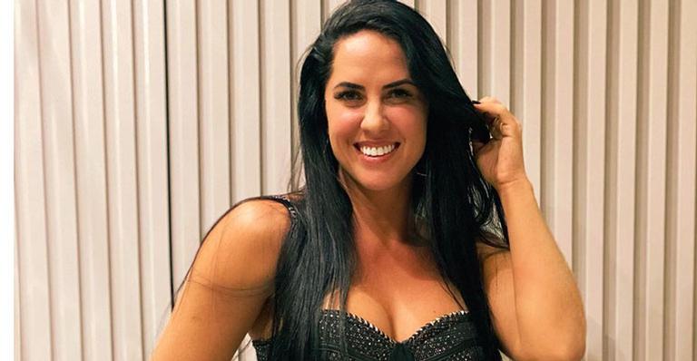 Noiva de Zezé di Camargo combina top de renda com shortinho jeans e causa na web: “Polpinha de fora”