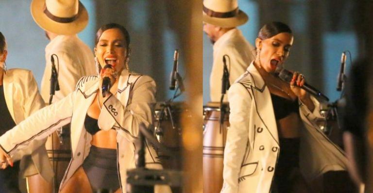 Só de lingerie, Anitta exibe corpo escultural durante gravação no Rio de Janeiro