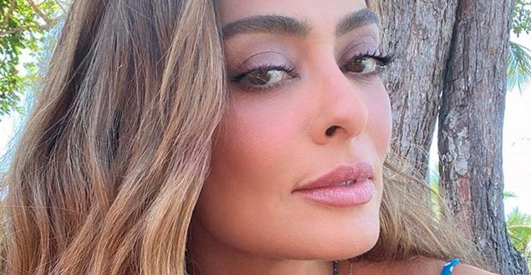 Juliana Paes aproveita luz do sol para tirar selfie destruidora marcando decote de biquíni: “Muito linda”