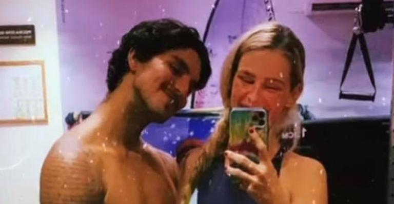 Grávida? Yasmin Brunet grava vídeo misterioso e gera especulações de suposta gravidez