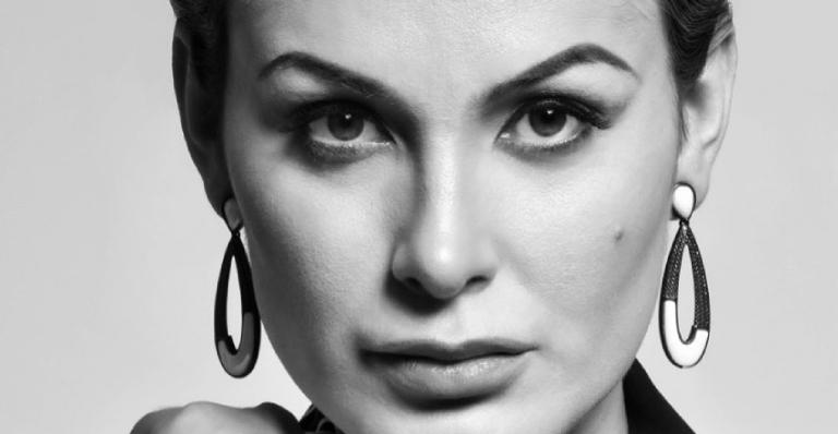 Andressa Urach critica igreja e revela ter sido demitida da Record TV: ”Me tiraram tudo”