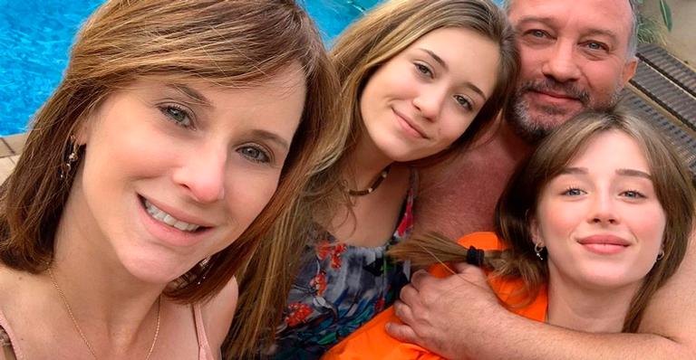 Mãe, pai e irmã de Duda Reis estão com Covid-19 e encaram sintomas: “Sensação de morte”