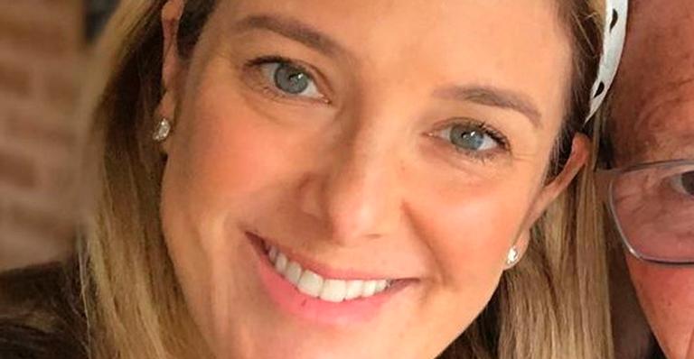 Ticiane Pinheiro celebra aniversário do pai com fotos raras e se declara: “Meu super herói”