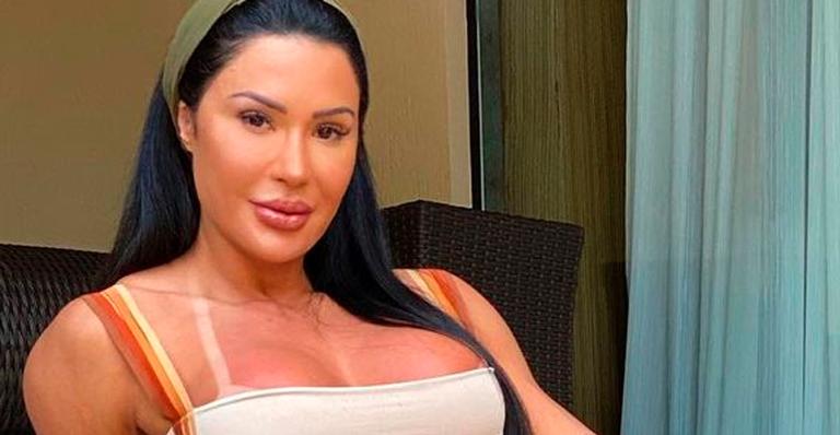 Irmã gata de Gracyanne Barbosa, Giovanna Jacobina rouba a cena com biquíni micro: “Espetáculo”
