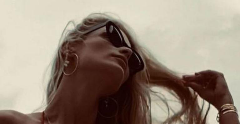 Yasmin Brunet causa nas redes ao ostentar corpo monumental: “Acabei de enfartar”