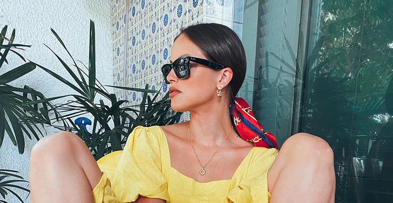 ‘Agataporu’? Agatha Moreira faz pose inusitada para foto e seguidores comparam com obra de arte
