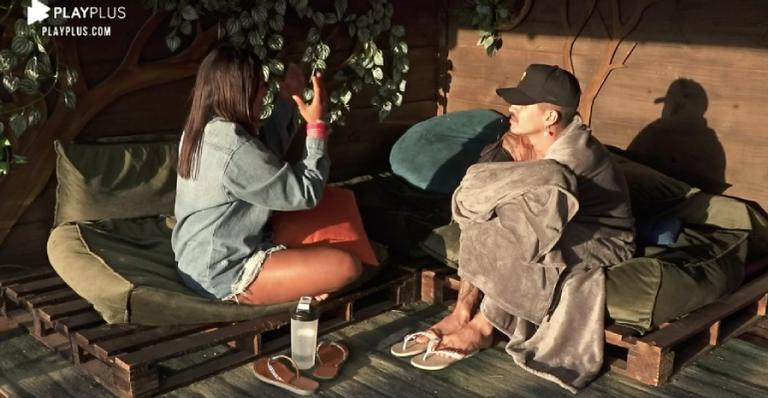 A Fazenda: Biel se irrita durante discussão com Tays: ”Estou de saco cheio”
