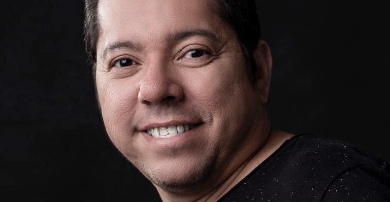 Gigante do forró, Louro Santos morre com Covid-19 aos 49 anos: “Perdemos”