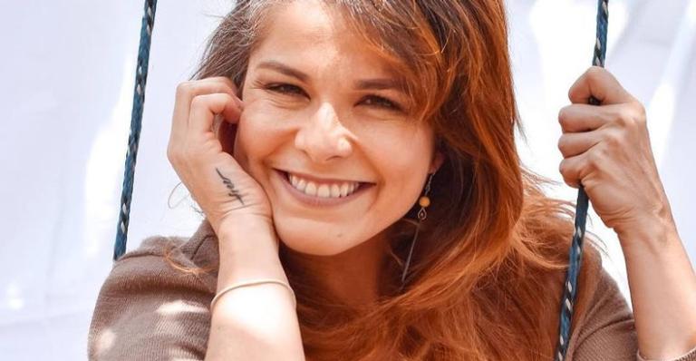 Sem filtros, Samara Felippo exibe imperfeições do corpo e bate de frente com padrões: ”Empoderada!”