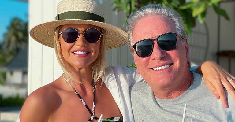 Em viagem, Ana Paula Siebert avalia 5 anos de casamento com Roberto Justus: “Amadurecemos”