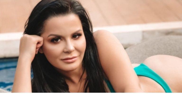 Na praia, Maraisa é flagrada de biquíni e barriga negativa chama atenção: “Perfeição”