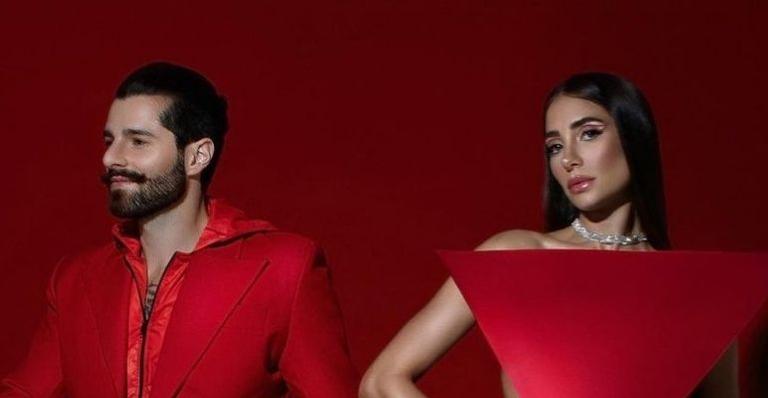Esposa de Alok, Romana Novais rebate críticas após ensaio totalmente nua: “Fotos diferentes”