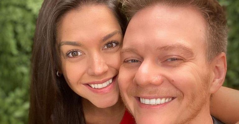 Apaixonado, Michel Teló detalha momento em que conheceu Thais Fersoza: “Amor da minha vida”