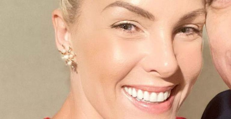 Ana Hickmann comemora ao arrancar sorriso do marido que está em luta contra o câncer: “Forte e guerreiro”