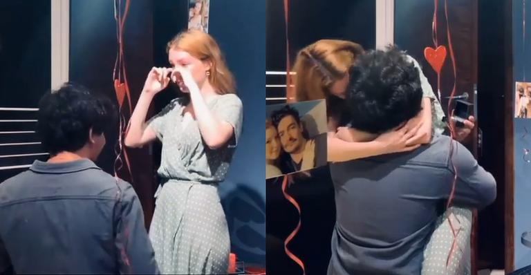 Jeniffer Oliveira vai às lágrimas ao receber pedido de casamento surpresa: “Diria ‘sim’ mil vezes”