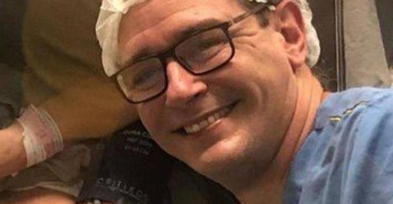 Lembra dele? Ex-BBB Thyrso aparece sorridente logo após o nascimento de sua segunda filha