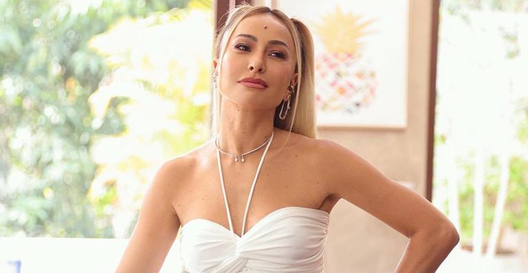 Sabrina Sato dá um show de elasticidade ao fazer pose difícil de ioga: “Minha maior qualidade”