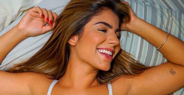 Ex-BBB Hariany Almeida aparece de lingerie transparente e seguidores reagem: “Coisa linda”