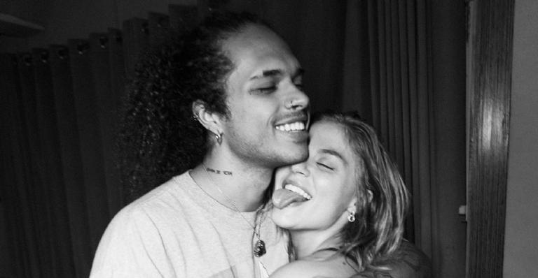 Luísa Sonza surge em clique de romance com Vitão e se declara: ”Me impacta”