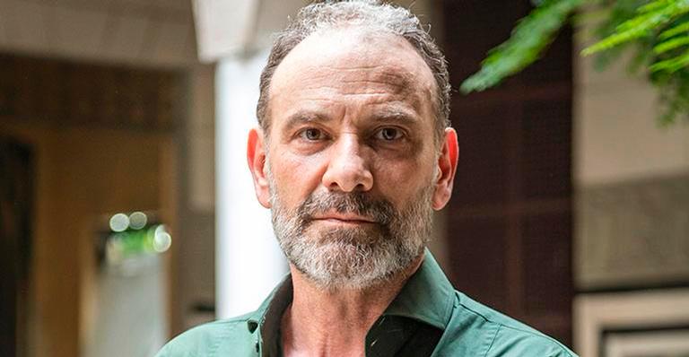 Marco Ricca tem agravamento do quadro clínico e está intubado após complicações da Covid-19