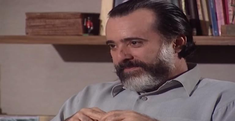 Laços de Família: Yvete encoraja Miguel a investir em Helena