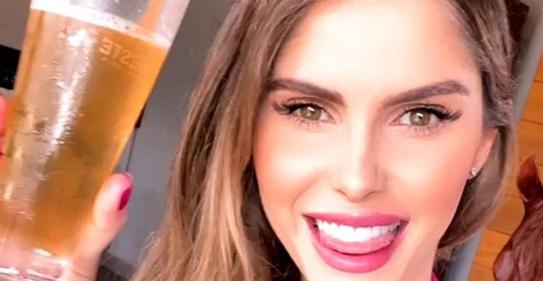 Fãs acusam Bárbara Evans de ser alcóolatra e modelo se revolta: “Vocês sabem o que é isso?”