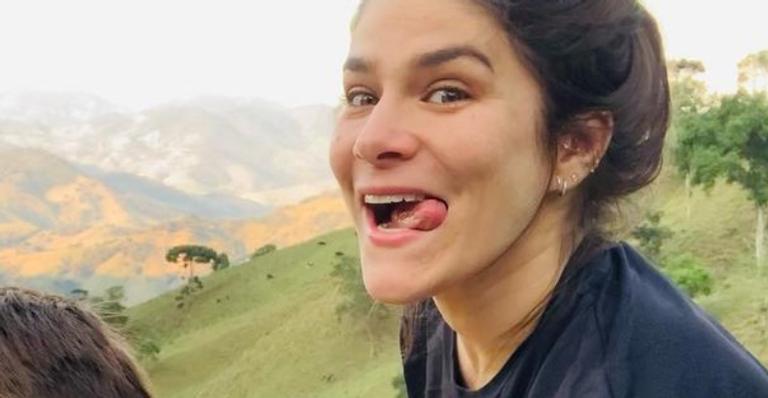 Em raríssimo clique, Priscila Fantin divide momento especial com o marido e o filho e semelhança impressiona: ”Sua cara!”