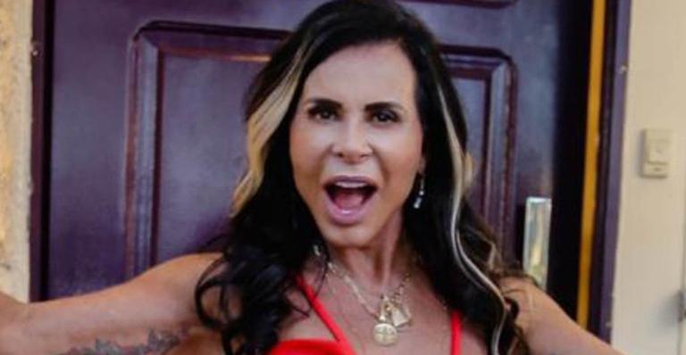 Gretchen faz manutenção da harmonização facial e surge com rosto novo: “Tudo bonito de novo”