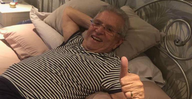 Susto! Carlos Alberto de Nóbrega ironiza rumores sobre sua morte que tomaram a web: “Não me avisaram”