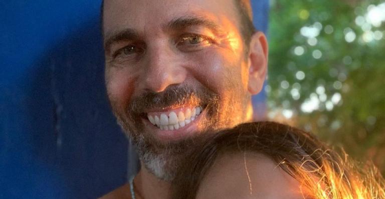 Em raro clique, Marcelo Faria posa coladinho na herdeira e semelhança impressiona: ”Uma princesa!”
