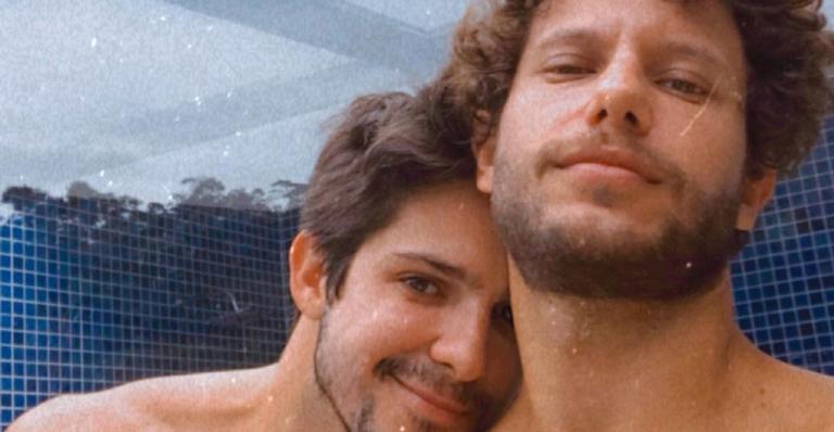 Ator de ‘Salve-se Quem Puder’, Igor Cosso perde seguidores após clique com namorado