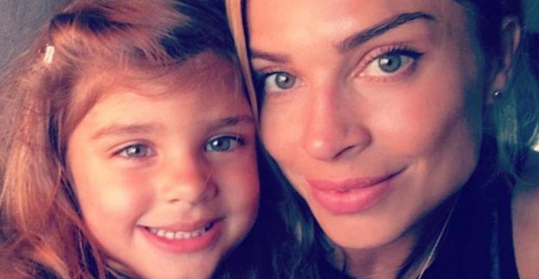 Muito discreta, Grazi Massafera mostra quartinho simples e confortável da filha: “Que orgulho dessa garota”