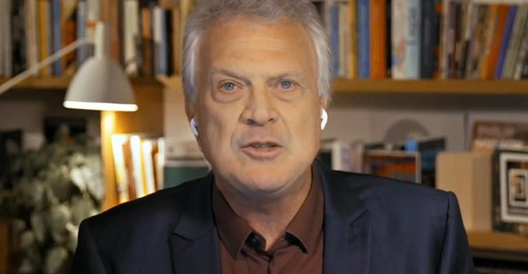 Pedro Bial detona atitudes de Jair Bolsonaro durante a pandemia: “Acéfalo, desgovernante e inominável”
