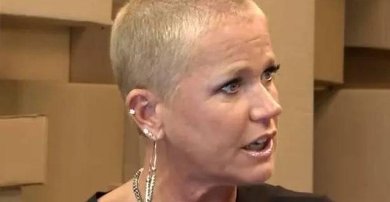 Xuxa Meneghel revela abordagem curiosa de fã dentro de sex shop: “Autógrafo em cima do p**”
