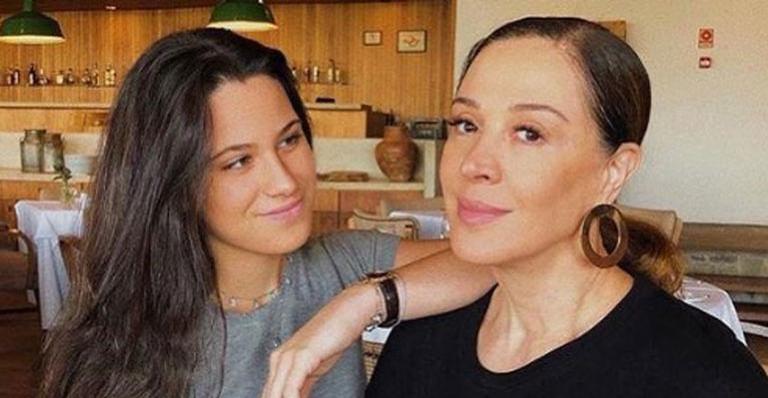 Família em festa! Aos 17 anos, Sophia Raia vai deixar o Brasil após realizar sonho de gente grande